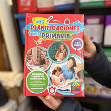 Para docentes de primer ciclo de nivel primario, dividida en las cuatro áreas básicas de aprendizaje: Prácticas del lenguaje, Matemática, Ciencias Sociales, y Ambiente Natural y Social. • Desarrollada por docentes que están en actividad, esta obra aporta diferentes actividades variadas, creativas y curriculares, que se pueden aplicar directamente en el aula o adaptarlas a las necesidades del grupo.